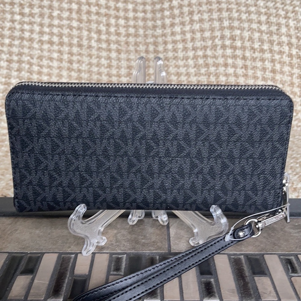 Michael Kors Jet Set Travel Large Travel CONTINENTAL Wristlet-Wallet - Picture 13 of 16